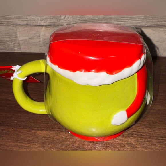 Super Cute The Grinch 3D Face Hot Cocoa Mug Set - NEW - Picture 9 of 12